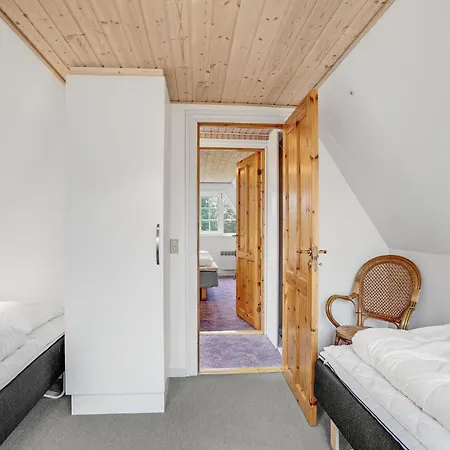 Dom wakacyjny 2 Bedroom Gorgeous In *