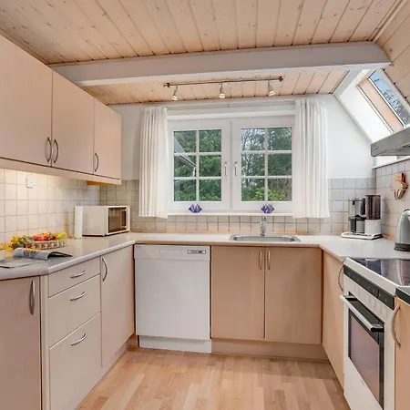 2 Bedroom Gorgeous In Dom wakacyjny *